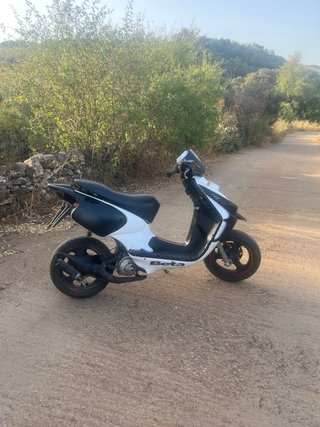 Beta Ark 49cc Scooter