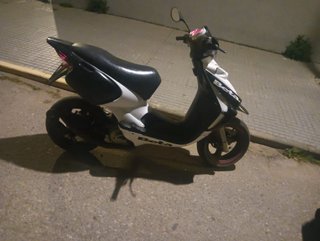 Beta Ark 49cc Scooter