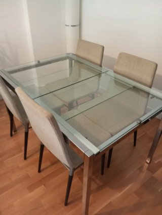 Mesa Comedor Cristal Extensible + 4 Sillas