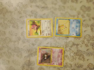Cartas Pokémon Vulpix y Machop (1ª Edición)