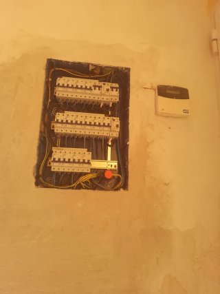 Electricista profesional.