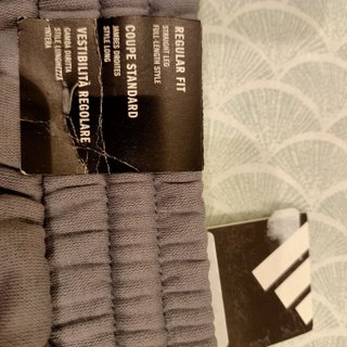 Pantalón Cargo Adidas Hombre gris/Plata