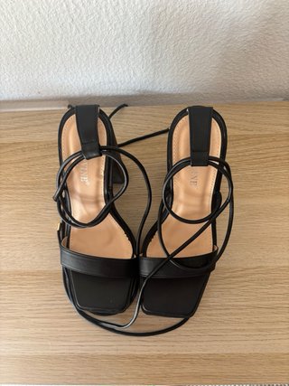 Zapatos de tacón con plataforma negros