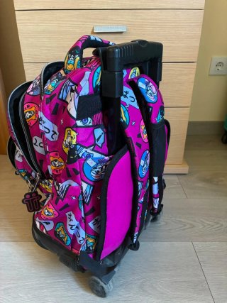 Mochila escolar con ruedas