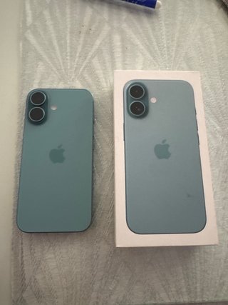 iPhone 16 128GB 94% Batería