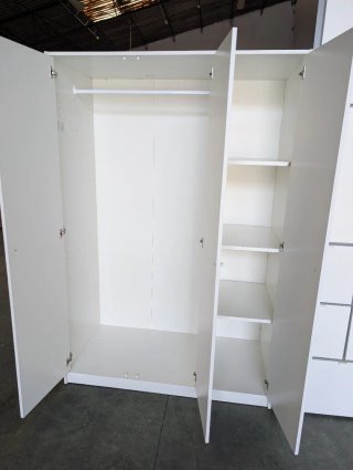 Armario 3 puertas