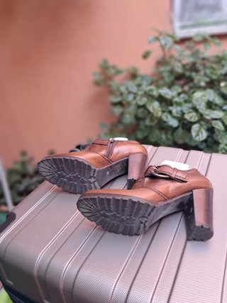 Botines de tacón marrones