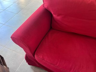 Sofá de tela rojo 1,70m