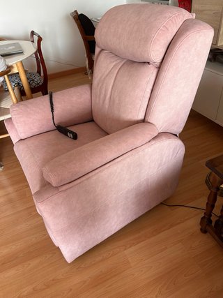 Sillón relax Powerlift rosa