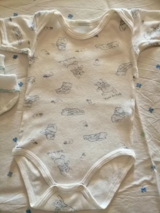 Coppia body e calzette neonato