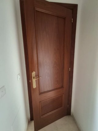 Puertas de madera interiores