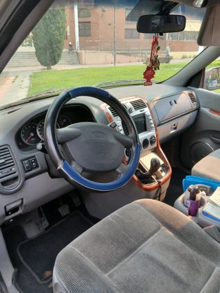 KIA Carnival 2005