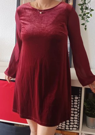 Elegante Vestido de terciopelo rojo (sin cinturón)