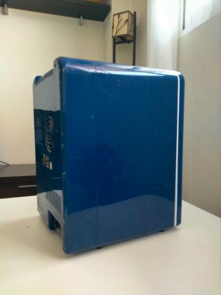Nevera portátil azul