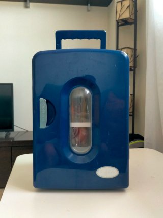 Nevera portátil azul