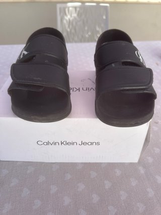 Scarpe aperte per bambini