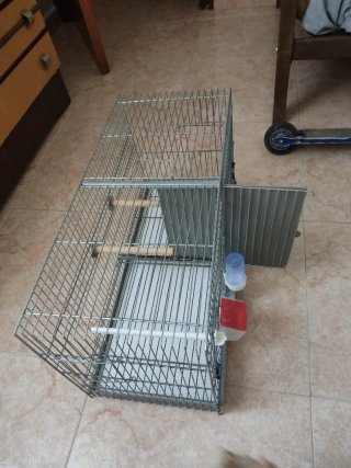 Jaula de cría para pájaros