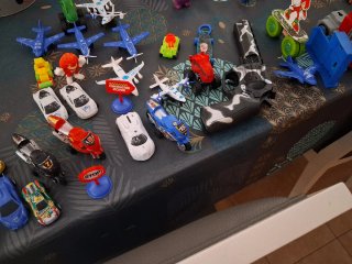 Lote de juguetes variados