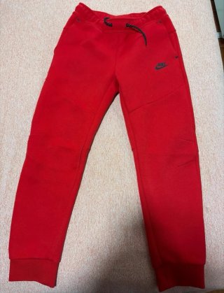Conjunto Nike Tech Fleece Rojo
