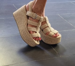 Sandalias esparto con cuña