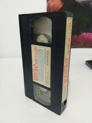 Moon Trap VHS Película Ciencia Ficción Terror