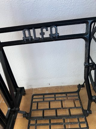 Máquina de Coser Alfa Vintage Metal
