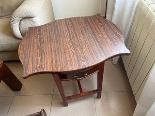 Mesita abatible de madera