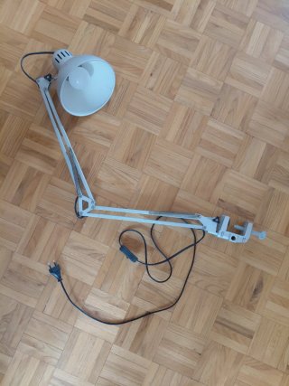 Flexo de escritorio gris y blanco