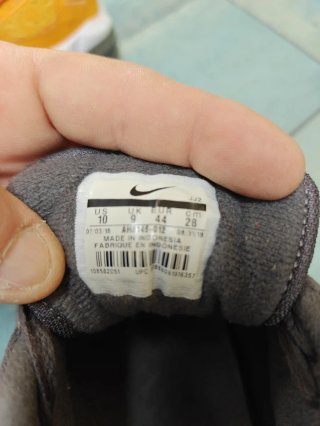 Zapatillas Nike Gris y Blanco