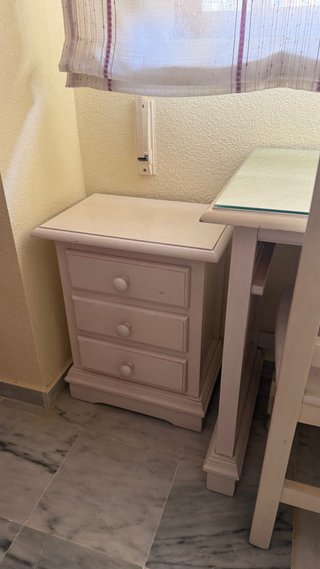 Escritorio y Silla de Madera con Cristal