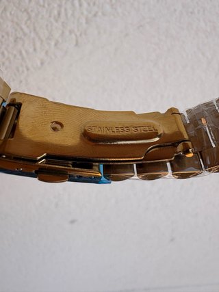 Reloj Lucky Tour Dorado