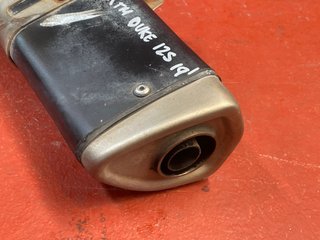 Tubo de escape KTM Duke 125 2019