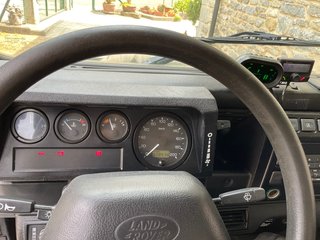 Land Rover Defender 90