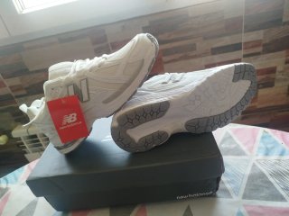 Deportivas New Balance Blancas Talla 36  unixes