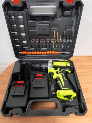 Taladro Atornillador 21V con Baterías y Maletín