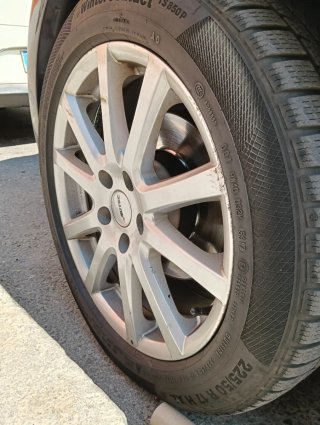 Llantas mas neumáticos 225/50 R 17 H XL