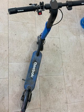 Patinete Eléctrico Reebok