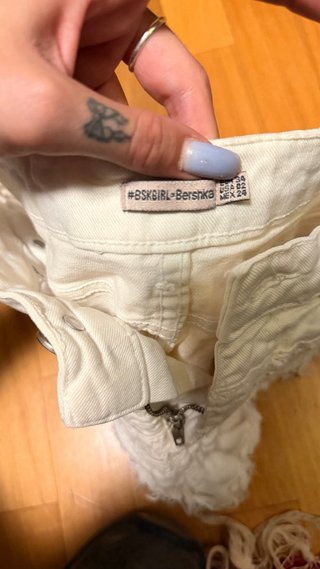 Shorts bianchi pizzo e strappi