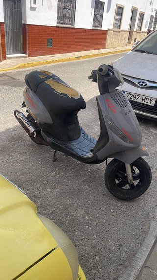 Piaggio Zip 50