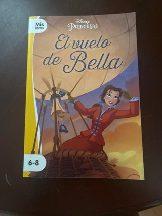 Tres libros de distintas edades.