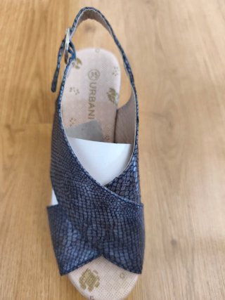 Cuña piel color plomo Talla 35