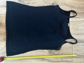 Camiseta tirantes Pimkie negra talla M/L