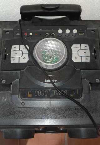 Altavoz Negro y Plateado