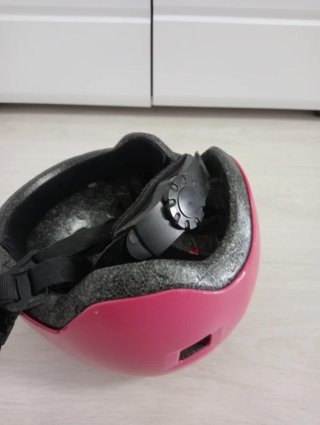 Casco de bicicleta rosa