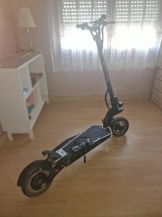 Raptor Patinete eléctrico negro
