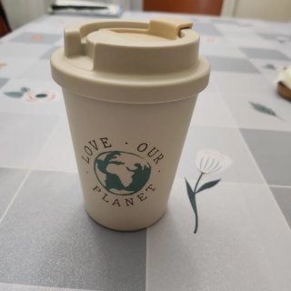 Taza reutilizable Love Our Planet