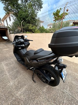 Yamaha Tmax 530 Negra