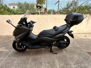 Yamaha Tmax 530 Negra