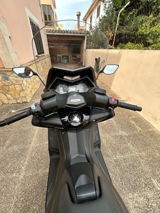 Yamaha Tmax 530 Negra