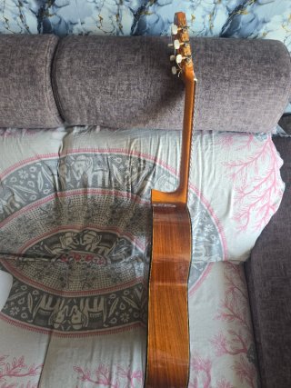 Guitarra Admira Virtuoso